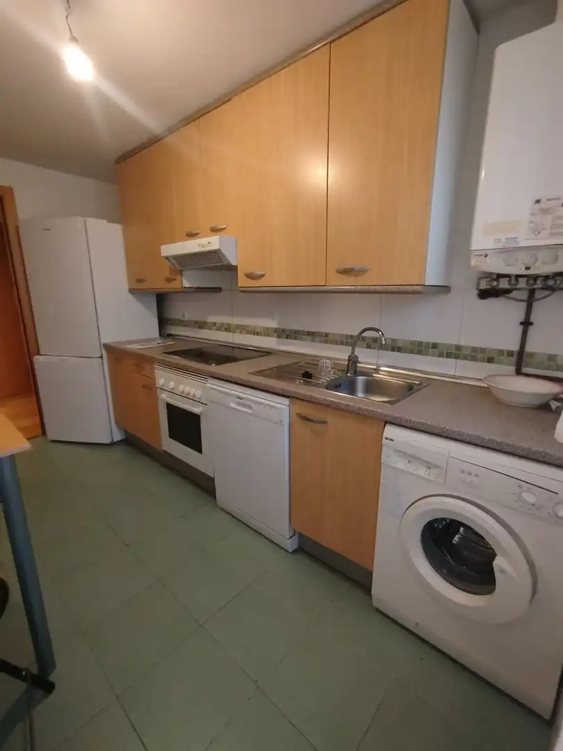Cocina de Piso en venta en Ávila con Calefacción, Terraza y Trastero