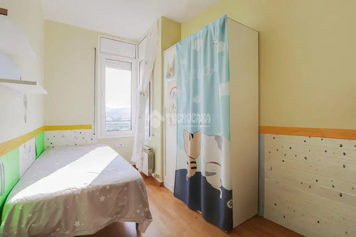Habitación de Piso en venta en Sant Feliu de Llobregat con Aire acondicionado y Balcón