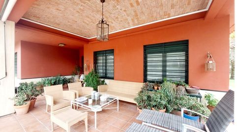 Foto 5 de Casa o xalet en venda a Urbanización Tres Arroyos, Carretera de Sevilla - Los Montitos, Badajoz Capital