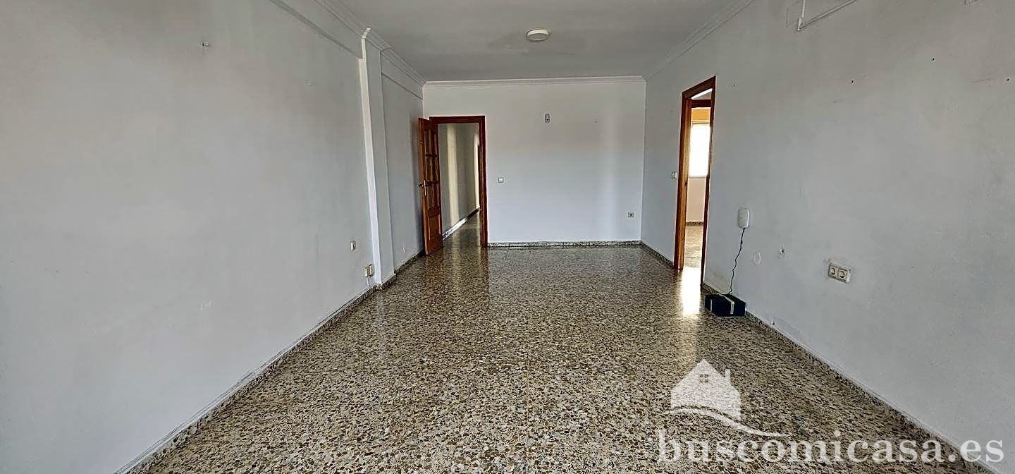 Sala d'estar de Pis en venda en Motril amb Aire condicionat i Balcó
