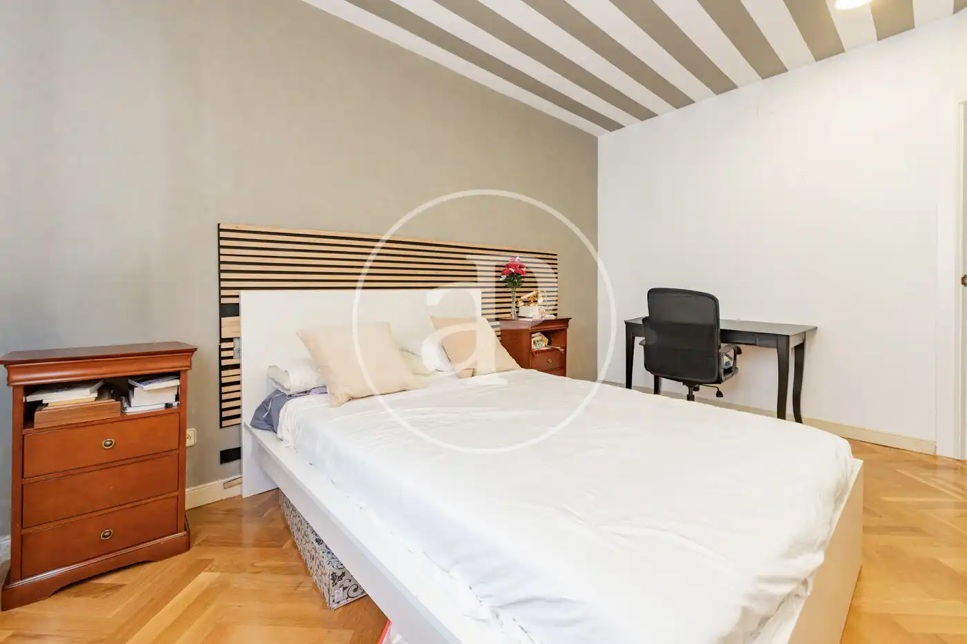 Dormitori de Pis en venda en Madrid amb Aire condicionat, Calefacció i Terrassa