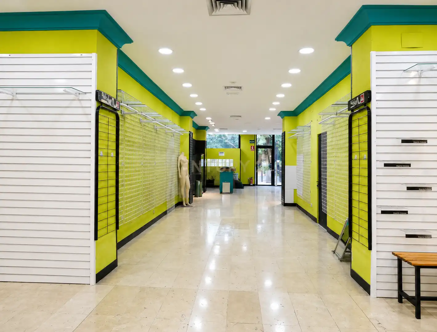 Local comercial en alquiler en Av. de España, 4, Centro-Casco Antiguo, 10001 Cáceres, Spain 4, imagen 5