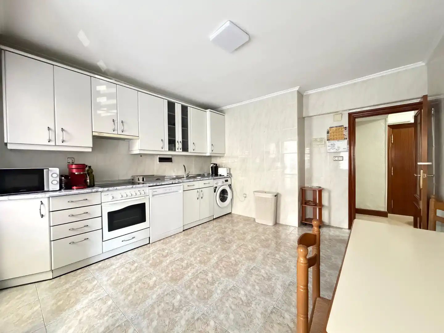 Cocina de Piso de alquiler en Basauri  con Amueblado y Balcón