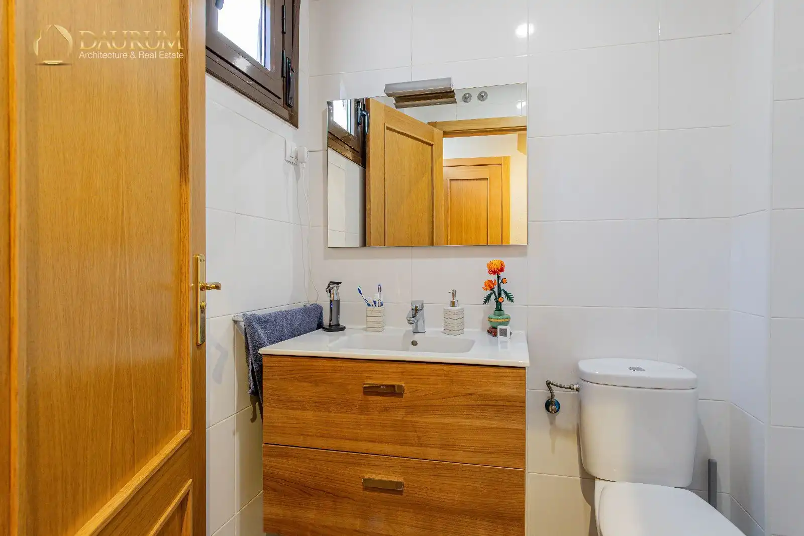 Baño de Casa adosada en venta en Meco con Aire acondicionado, Calefacción y Jardín privado
