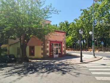 Grundstücke und Bauplätze zum Verkauf in Avenida de los Reyes Católicos