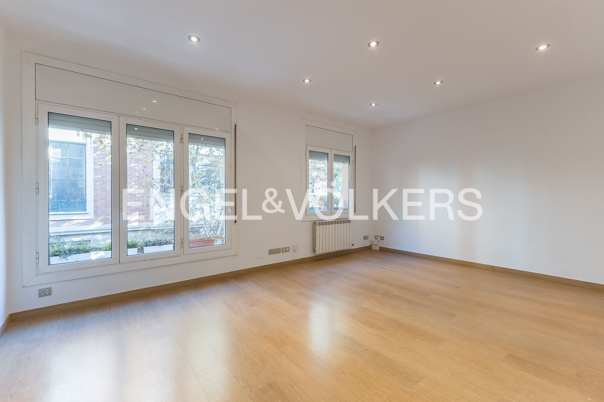 Vista exterior de Apartament en venda en  Barcelona Capital amb Aire condicionat, Calefacció i Parquet