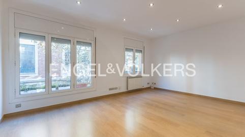 Foto 2 de Apartament en venda a Barri de les Corts, Barcelona