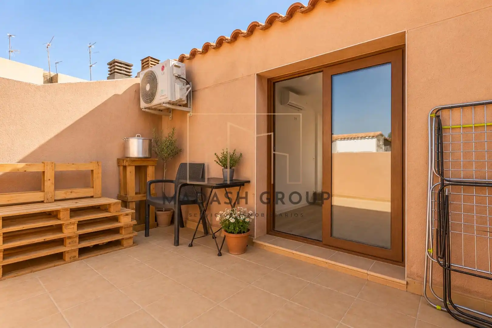Terrassa de Casa adosada en venda en La Canonja amb Aire condicionat, Calefacció i Jardí privat