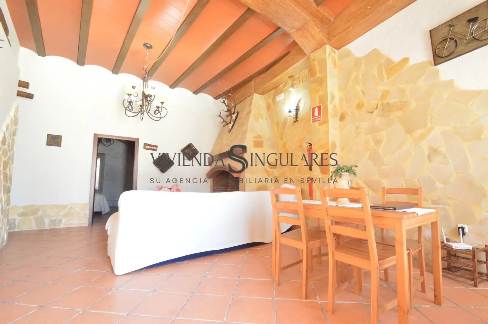 Houses for sale in Arroyomolinos de León  with Air Conditioner, Terrace and Furnished