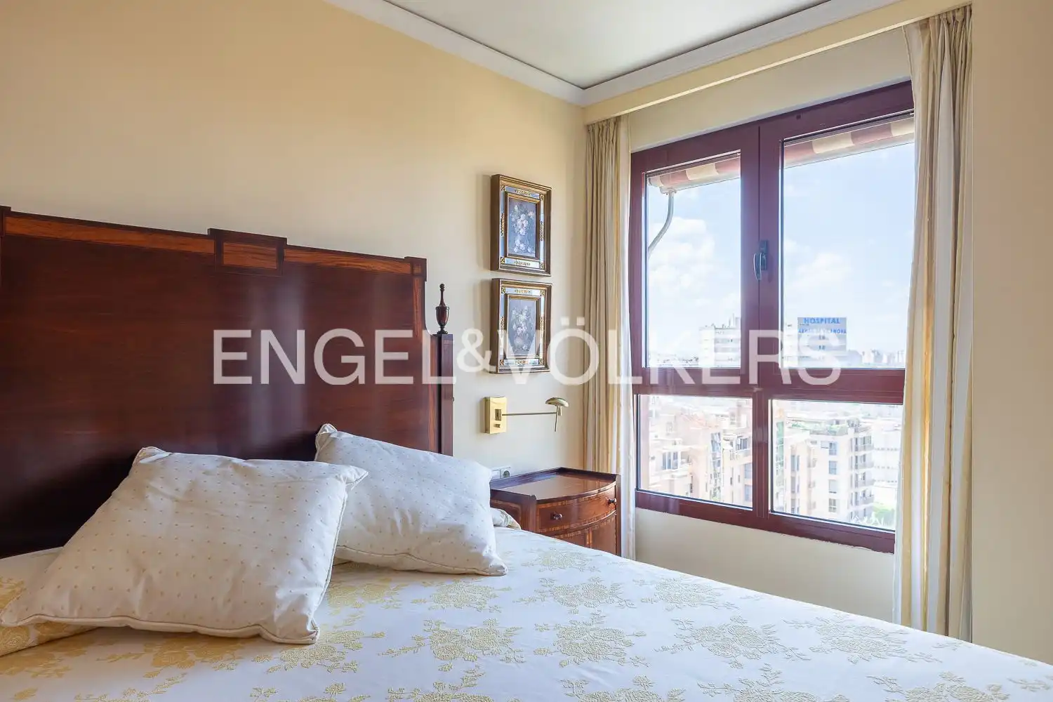 Flat with terrace for sale in Avinguda de les Corts Valencianes, imagen 11