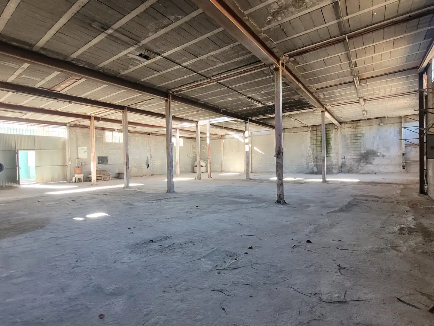 Nave industrial en venta en Maracena