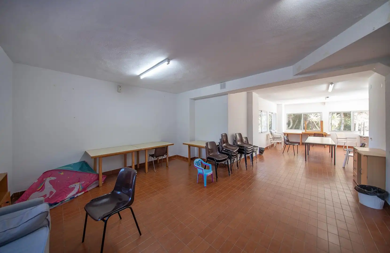 Ground floor for sale in Valencia  with Air Conditioner, Heating and Alarm