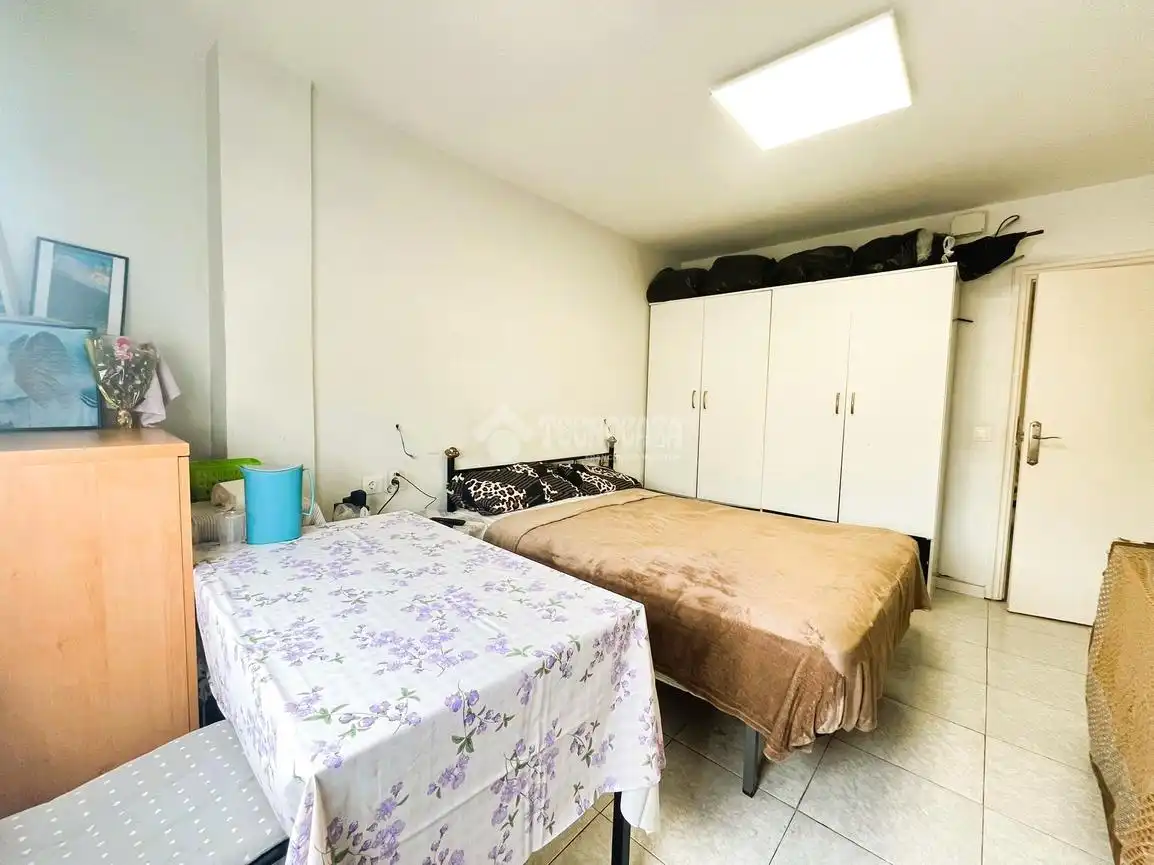 Bedroom of Flat for sale in L'Hospitalet de Llobregat