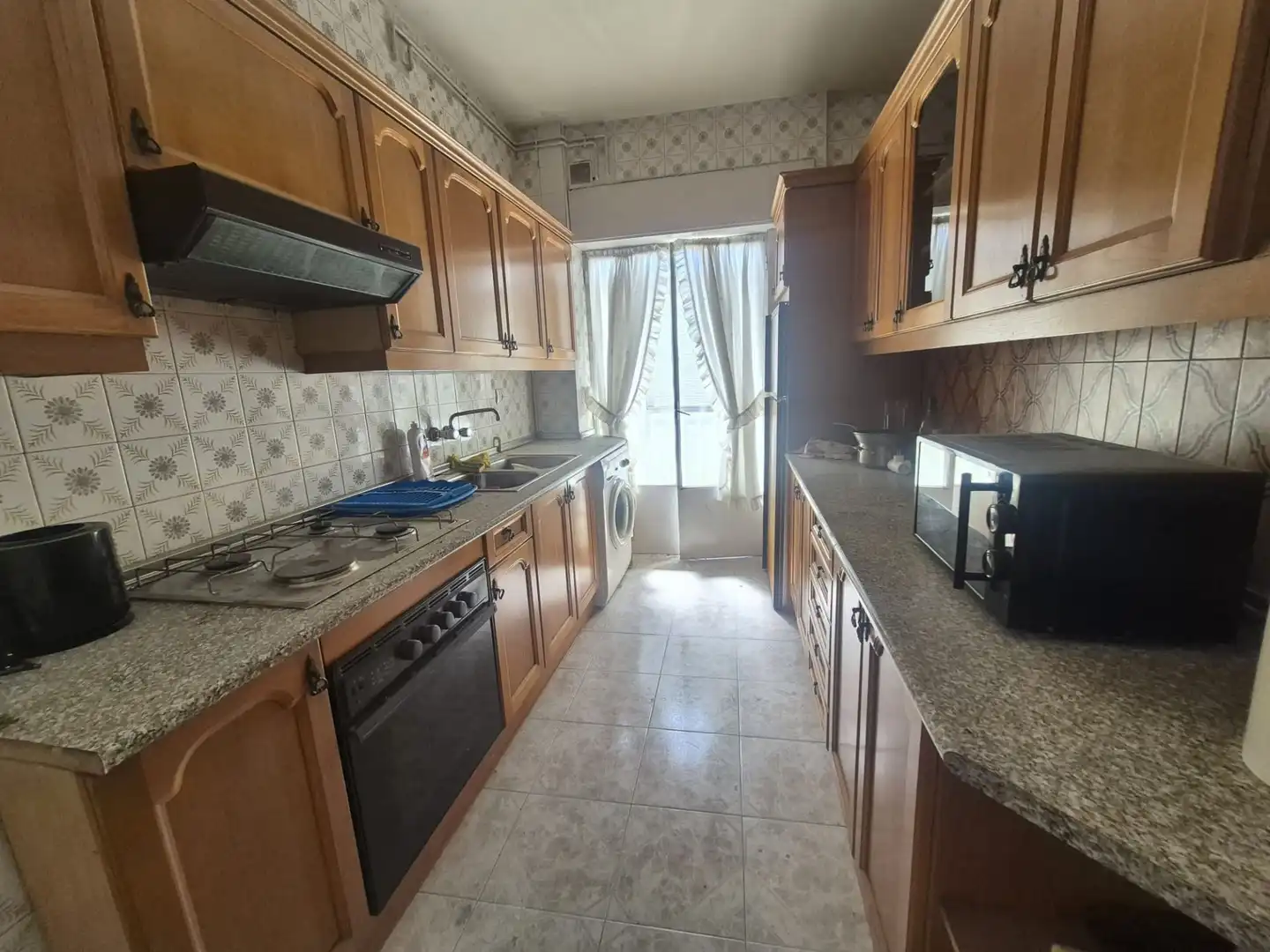 Cocina de Piso en venta en Ávila con Calefacción, Terraza y Amueblado