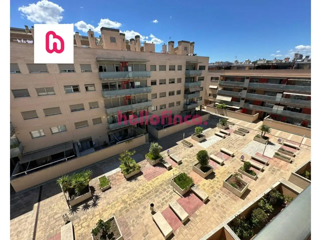 Maisonette zum Verkauf in Badalona mit Heizung, Parkett und Terrasse