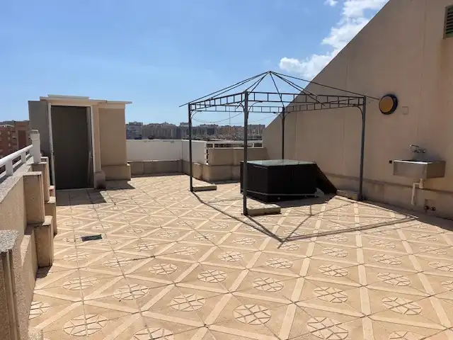 Terrace of Attic for sale in Alicante / Alacant  with Terrace, Furnished and Community pool