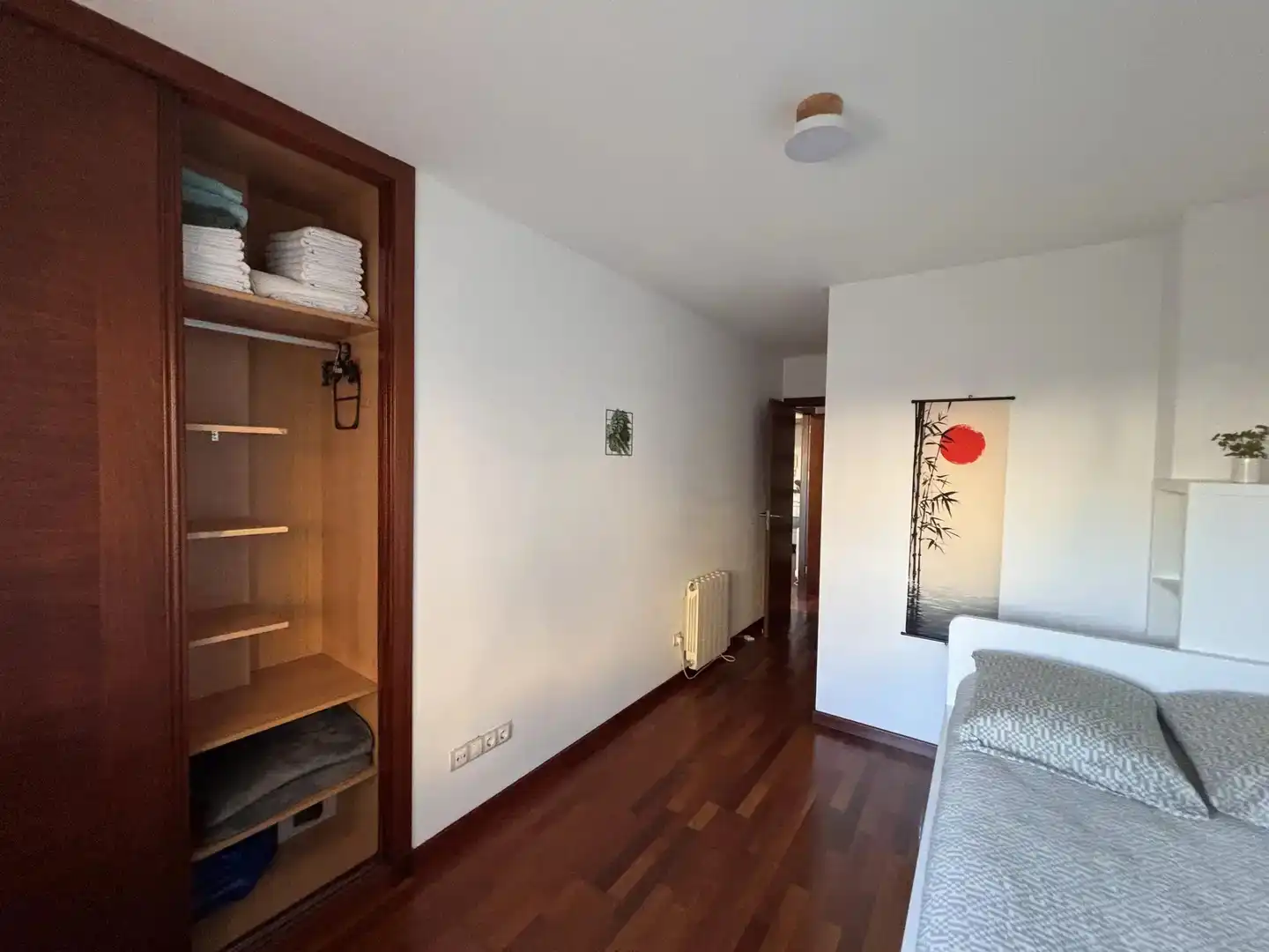 Schlafzimmer von Erdgeschoss zum Verkauf in O Grove   mit Klimaanlage, Heizung und Privatgarten