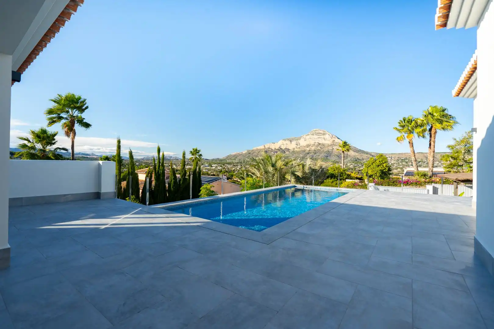 Vista exterior de Casa o xalet en venda en Jávea / Xàbia amb Aire condicionat, Calefacció i Jardí privat