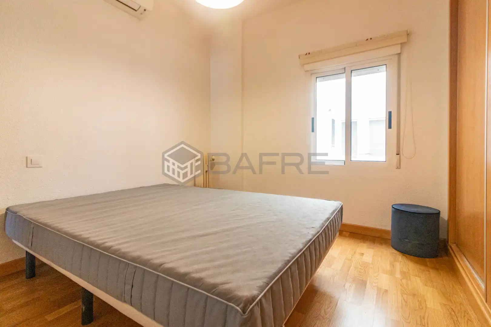 Bedroom of Flat for sale in Madrid  with Air Conditioner, Heating and Terrace