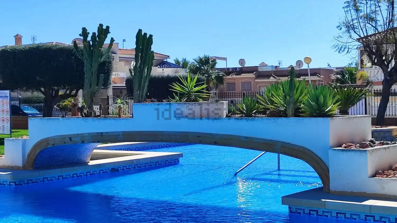 Terraced house for sale in Avenida Antonio Quesada 3