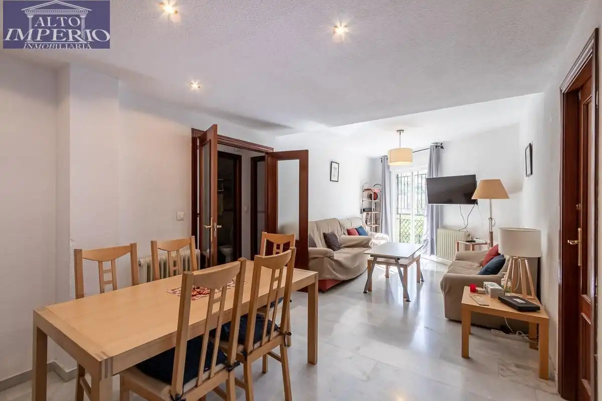 Flat with lift for sale in Calle GUARNON, imagen 4
