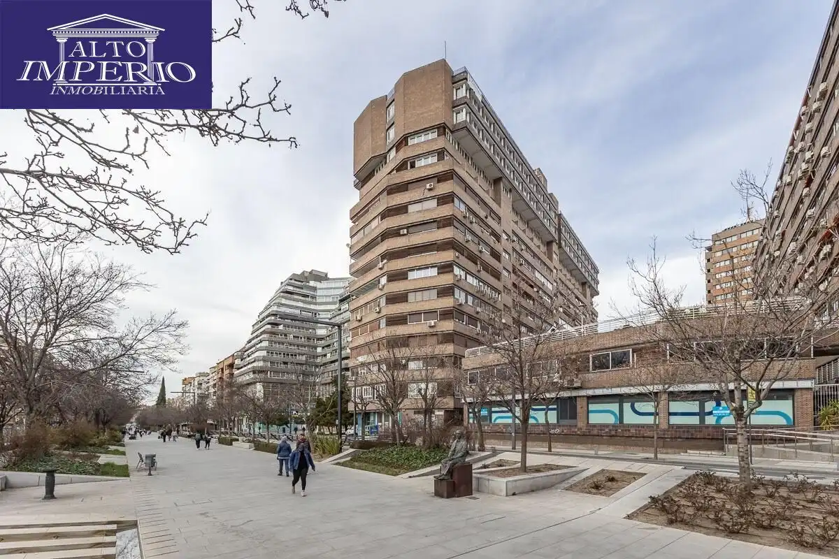 Flat with lift for sale in Beiro