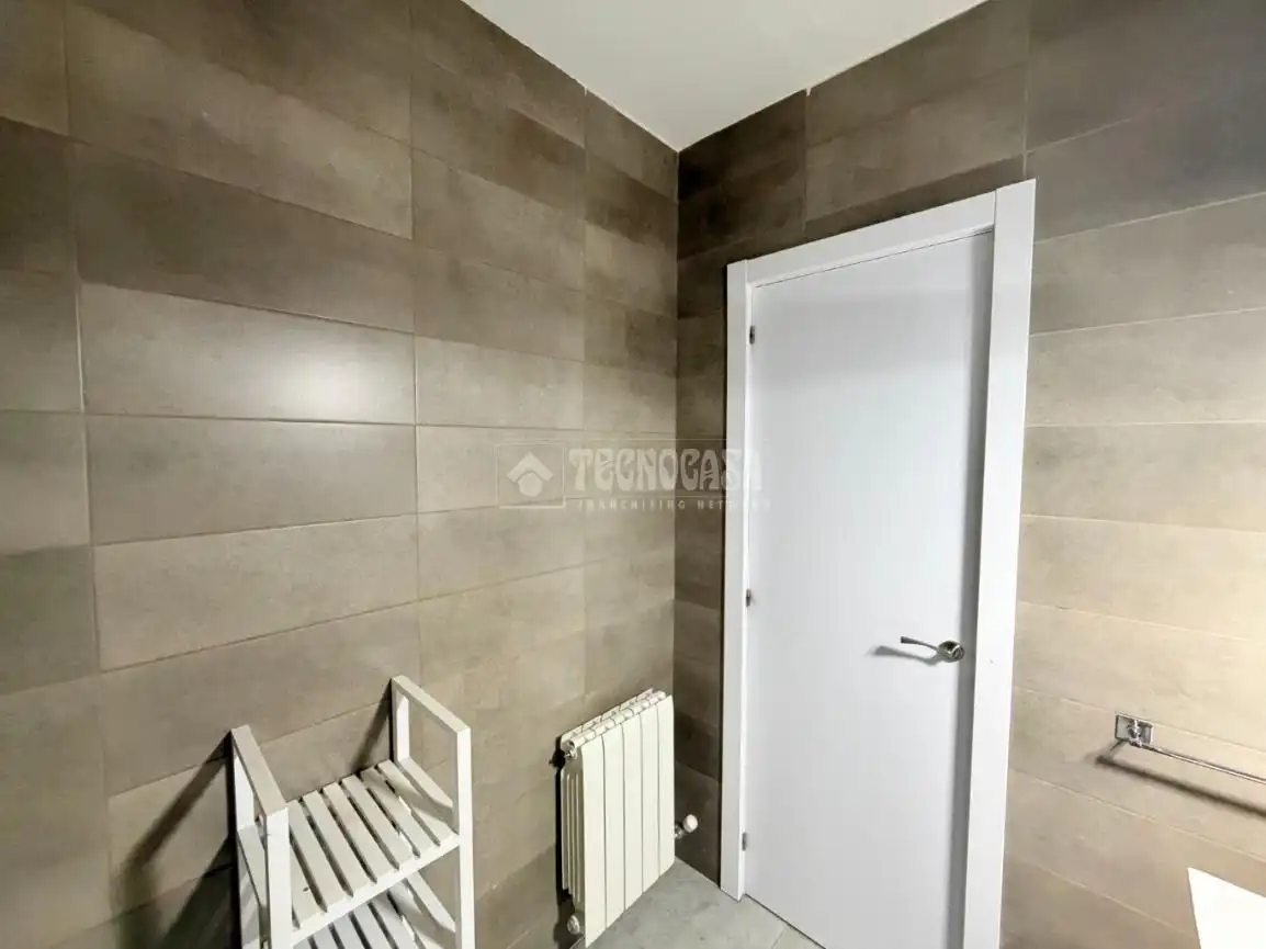 Wohnung zum Verkauf in Segovia mit Heizung