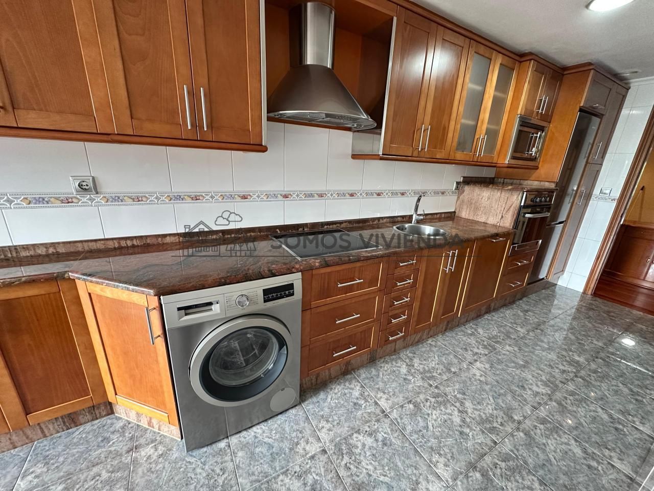 Cuina de Pis en venda en Ourense Capital  amb Calefacció, Traster i Moblat