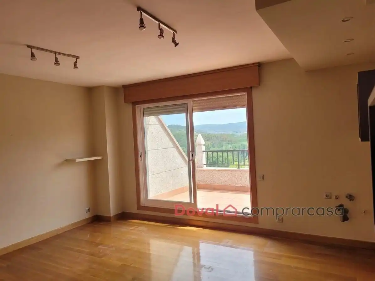 Piso con terraza en venta en Ponteareas, imagen 11