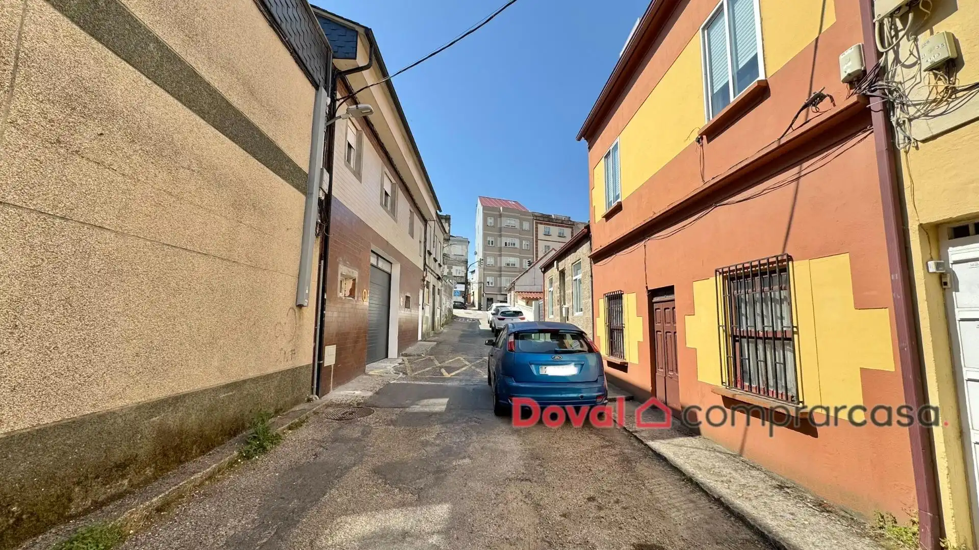 Vista exterior de Piso en venta en Vigo  con Calefacción