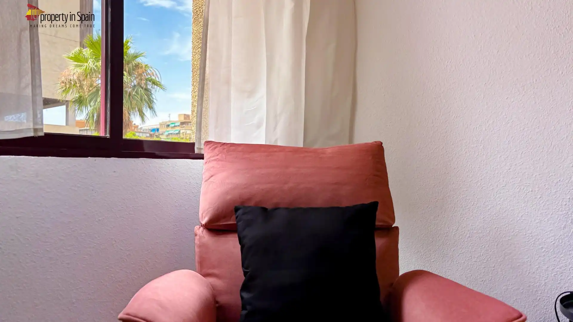 Sala d'estar de Pis per a compartir en Alicante / Alacant amb Moblat i Balcó