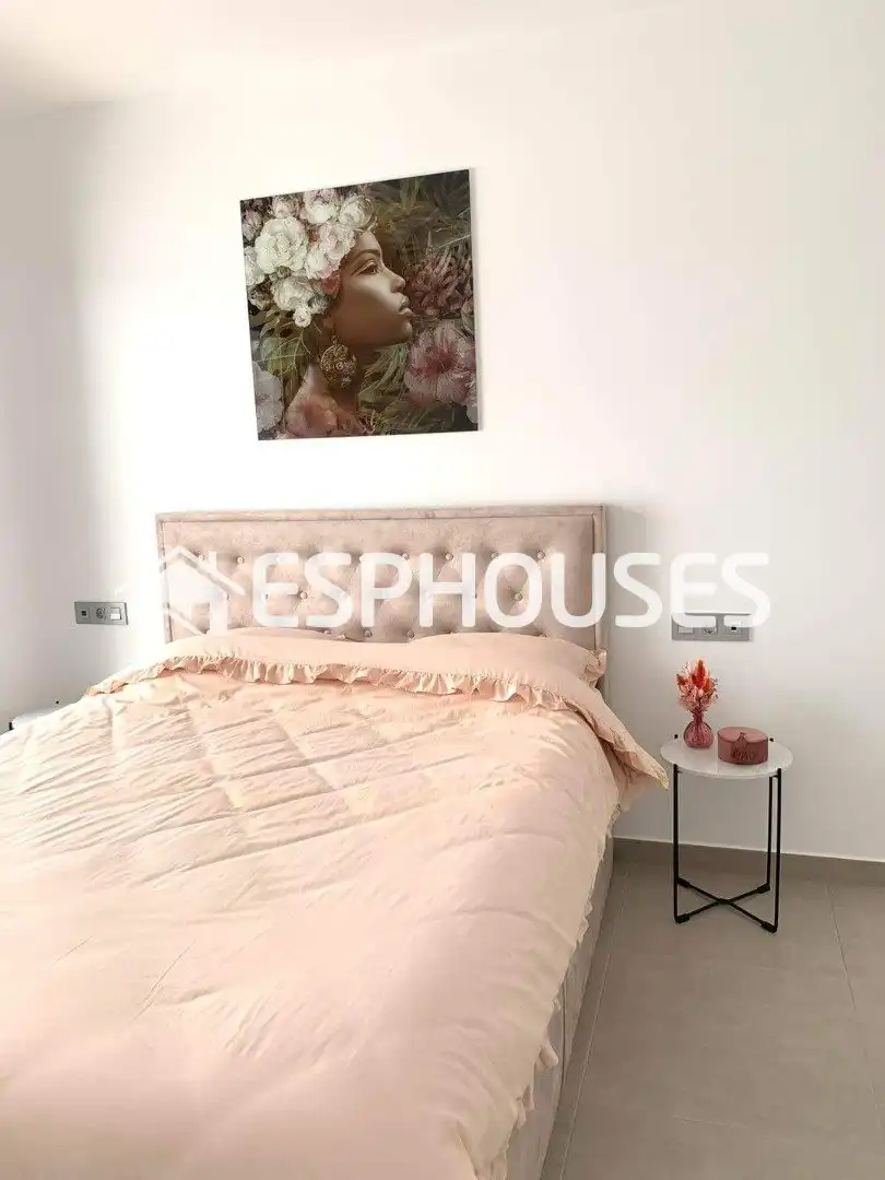 Dormitori de Apartament en venda en Pilar de la Horadada ciudad