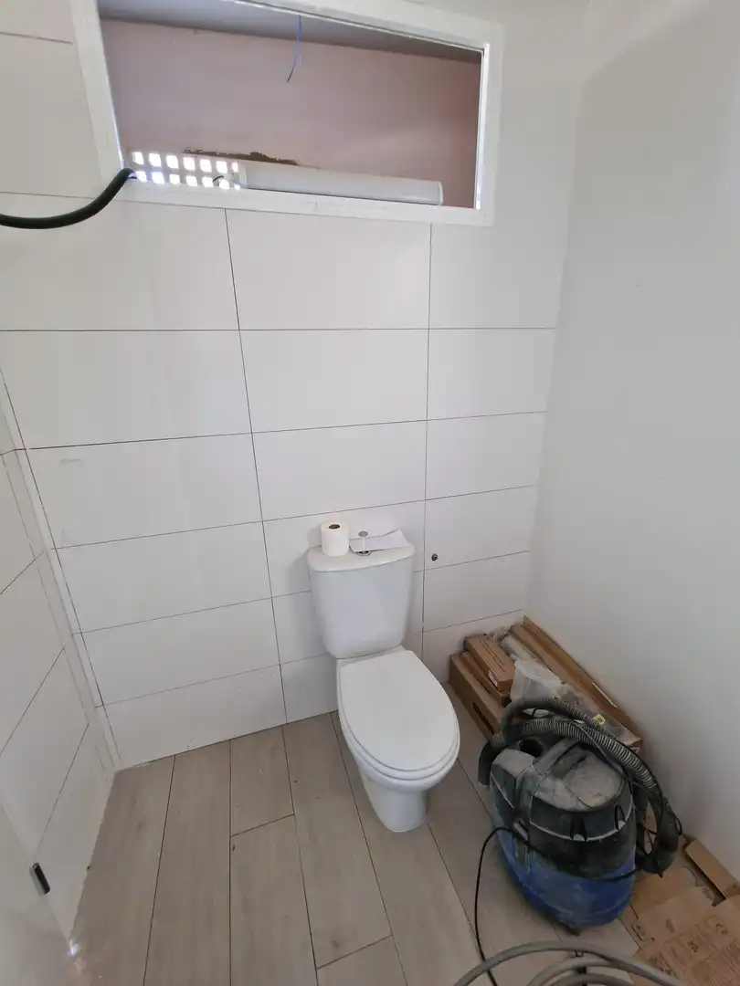 Bany de Casa o xalet en venda en Montalbán de Córdoba amb Aire condicionat, Jardí privat i Terrassa