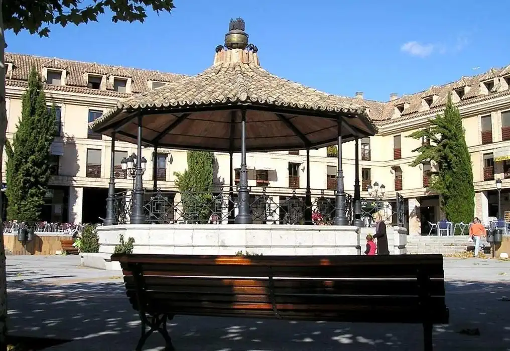 Vista exterior de Residencial en venda en Las Rozas de Madrid