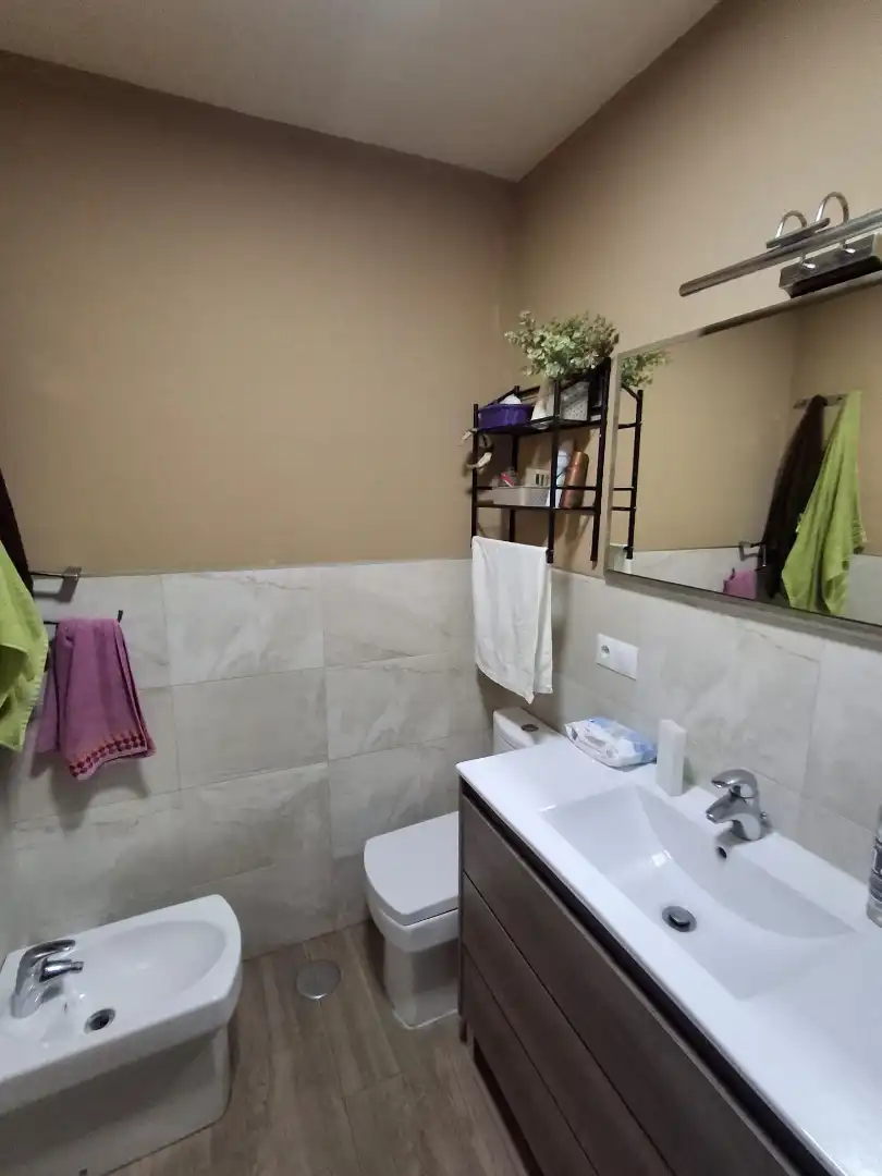 Bany de Casa o xalet en venda en Dos Hermanas amb Aire condicionat, Terrassa i Traster