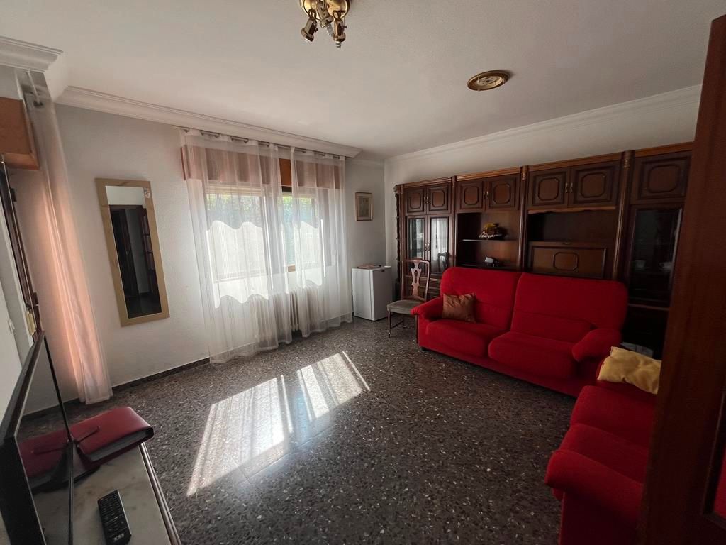Living room of Flat for sale in  Albacete Capital  with Heating, Storage room and Furnished