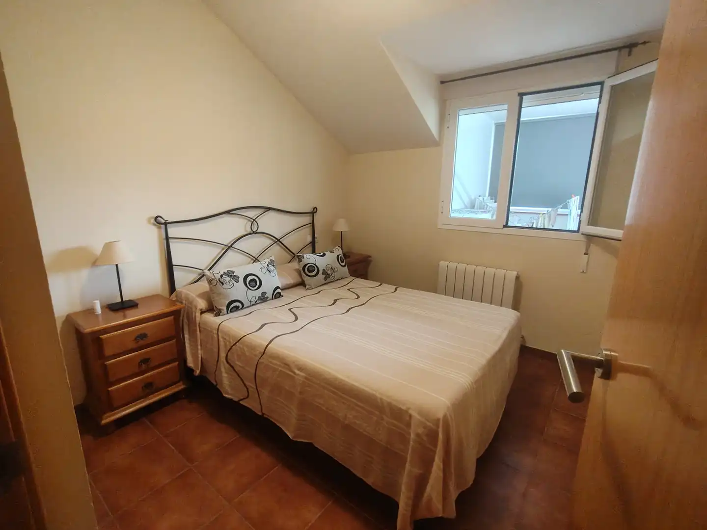 Bedroom of Attic for sale in Baza  with Furnished