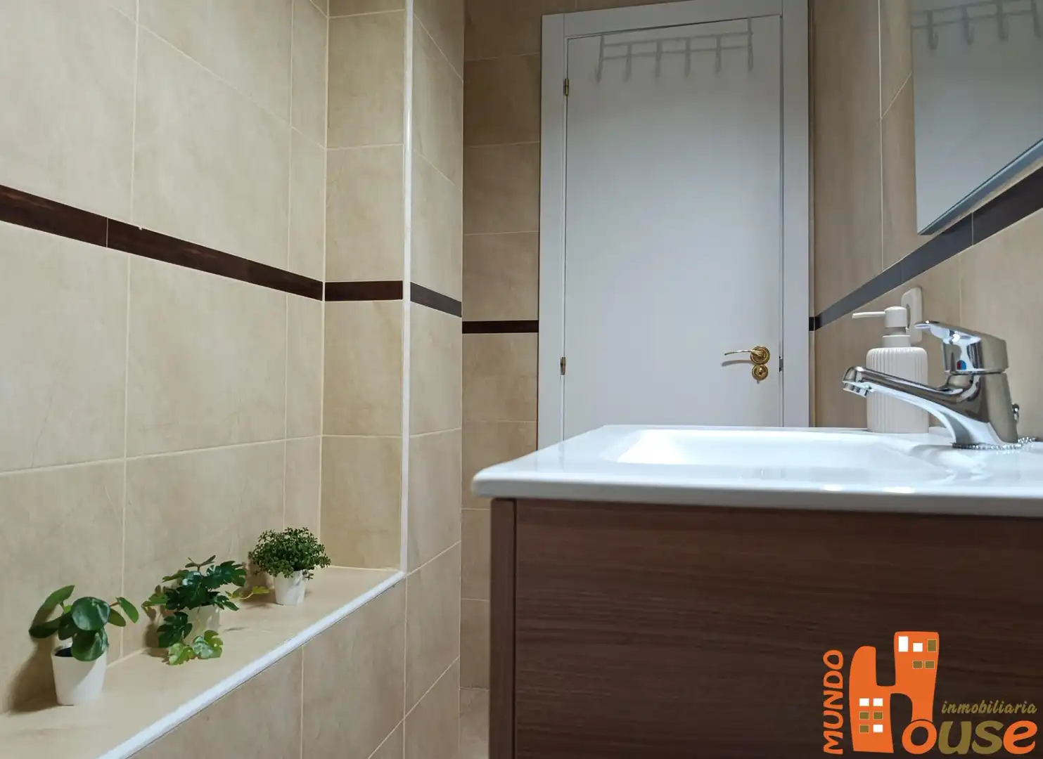 Bathroom of Duplexes for sale in Segovia  with Heating, Terrace and Balcony