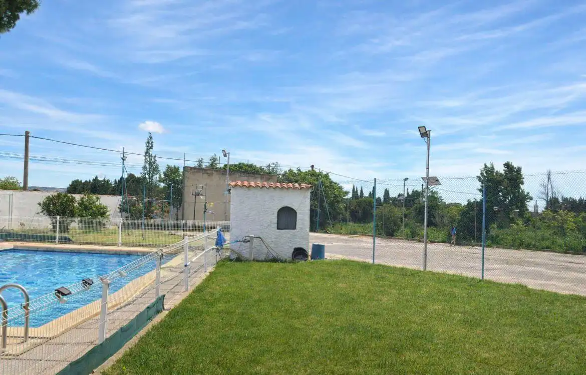 Piscina de Casa o xalet en venda en Zaragoza amb Aire condicionat, Calefacció i Jardí privat