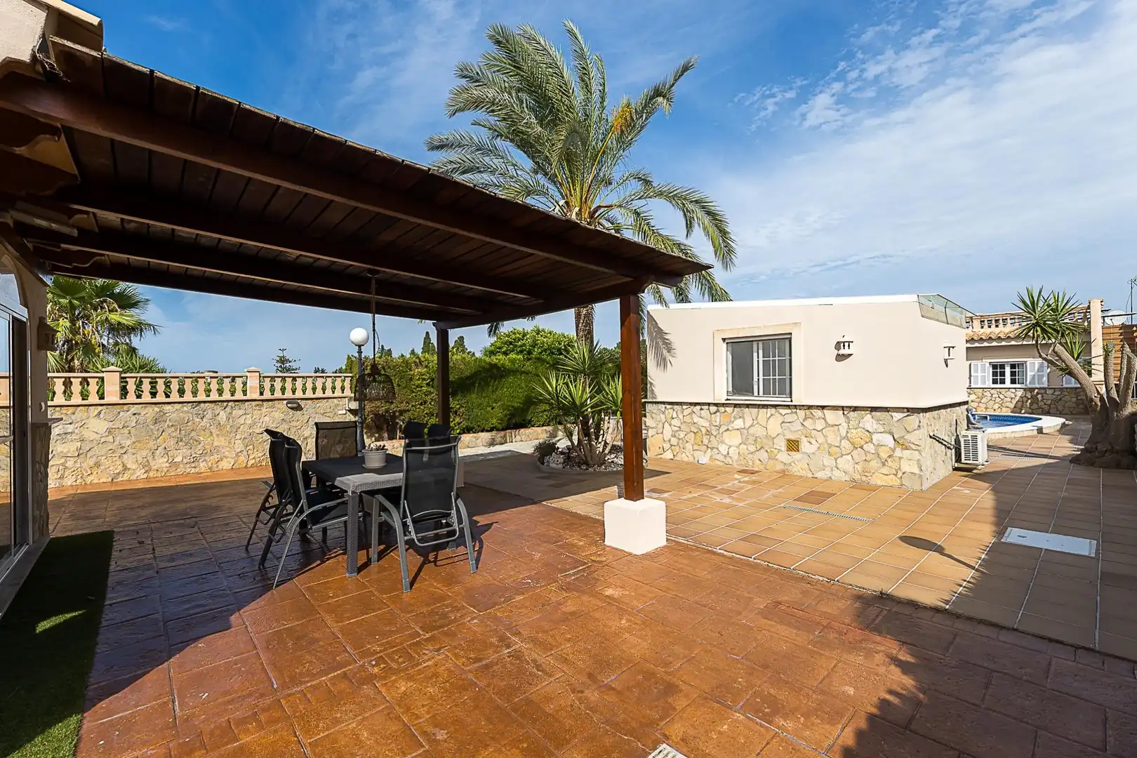 Terraza de Finca rústica de alquiler en Marratxí con Aire acondicionado, Calefacción y Jardín privado