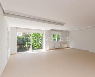 Living room of Single-family semi-detached to rent in  Madrid Capital  with Air Conditioner