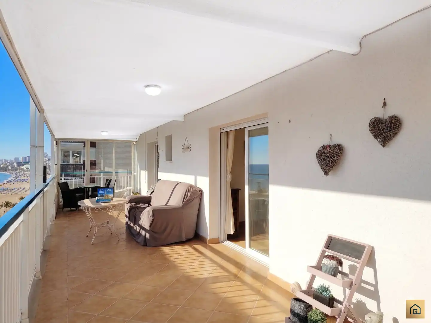 Terraza de Piso en venta en Benidorm con Terraza, Amueblado y Alarma