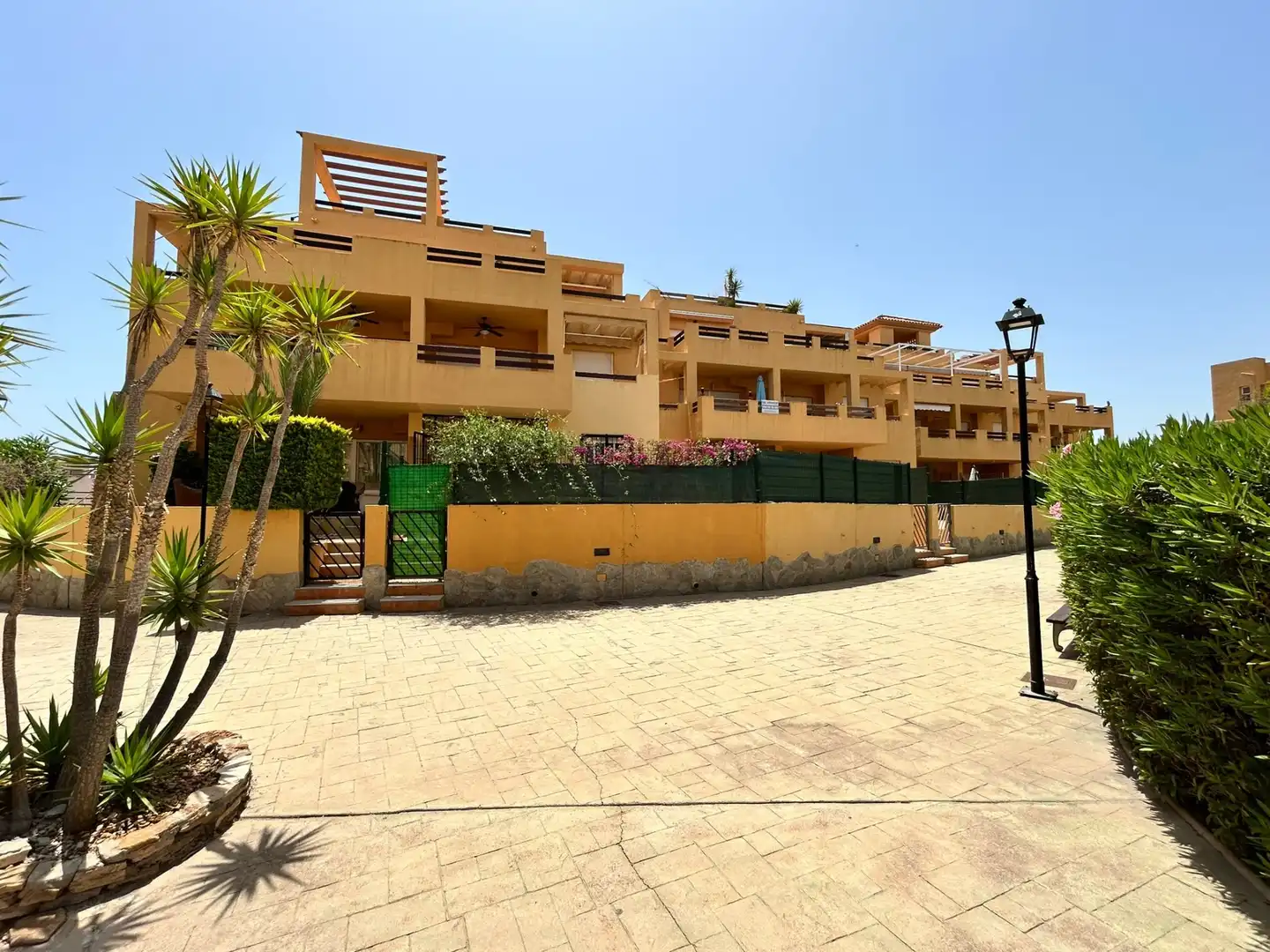 Vista exterior de Apartament en venda en Vera amb Piscina comunitària