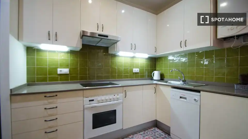 Küche von Wohnung zur Miete in Barcelona mit Klimaanlage, Heizung und Möbliert