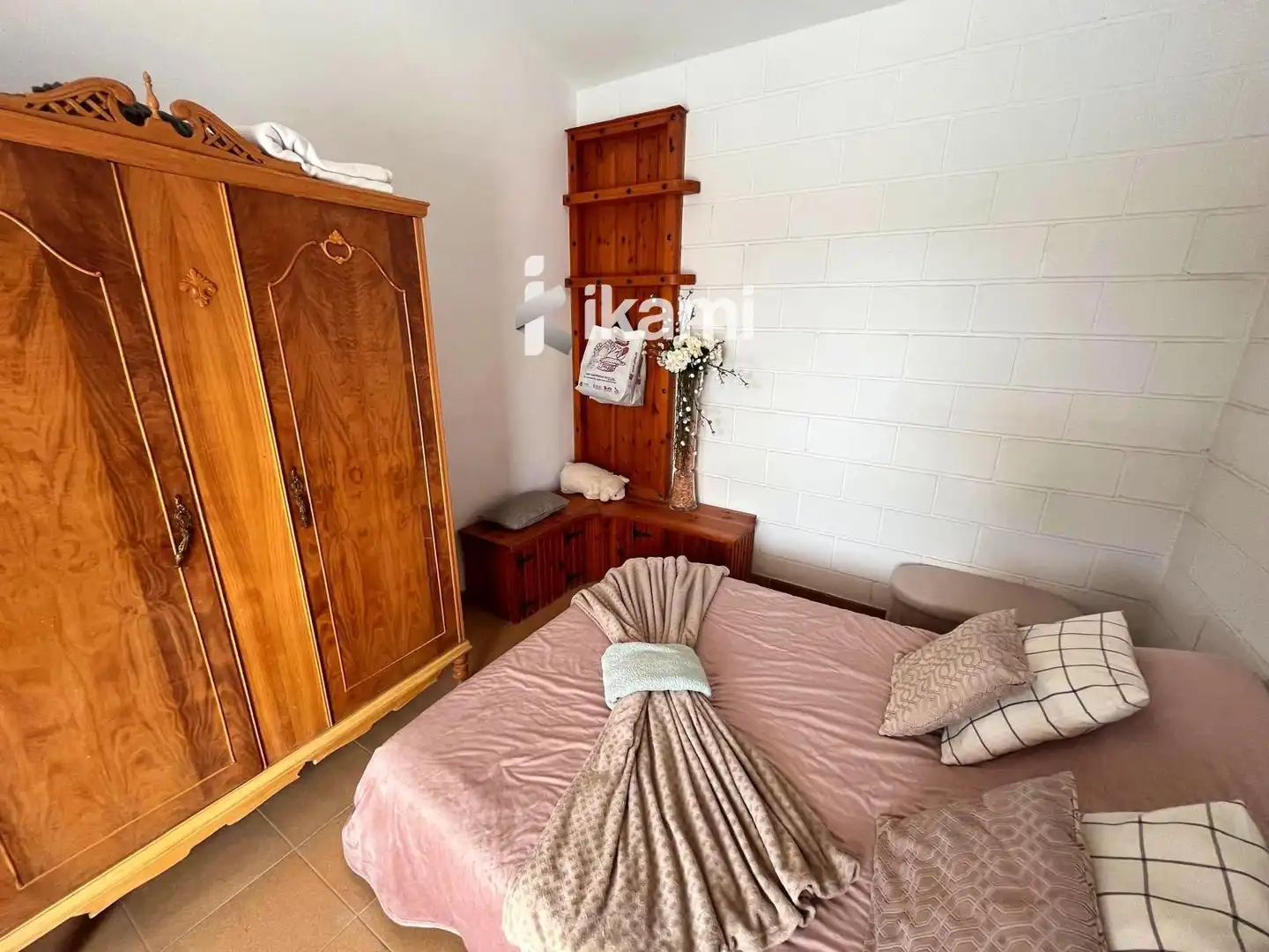 Habitación de Casa o chalet en venta en Elda con Calefacción, Trastero y Piscina