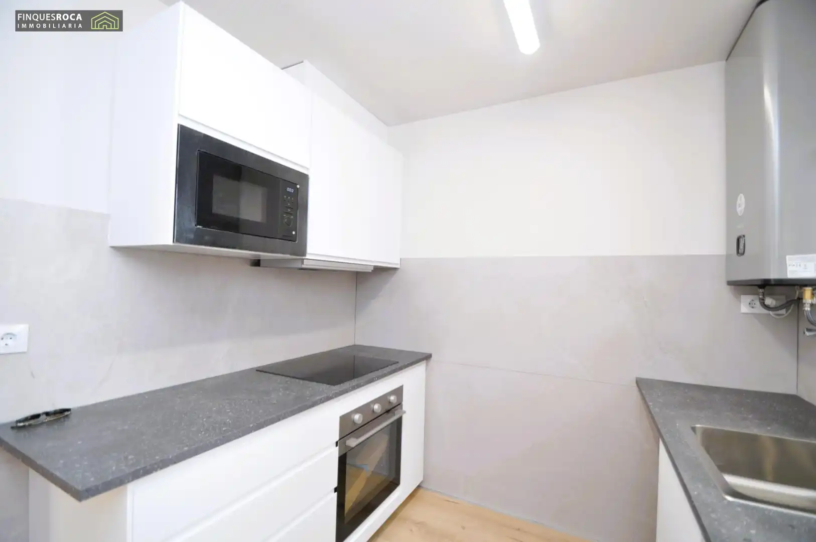 Kitchen of Flat for sale in La Ràpita  with Parquet flooring