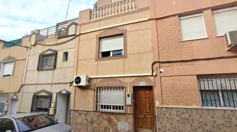 Foto 2 de Piso en venta en Calle Sierra Bacares, 93, Piedras Redondas - Torrecárdenas, Almería Capital