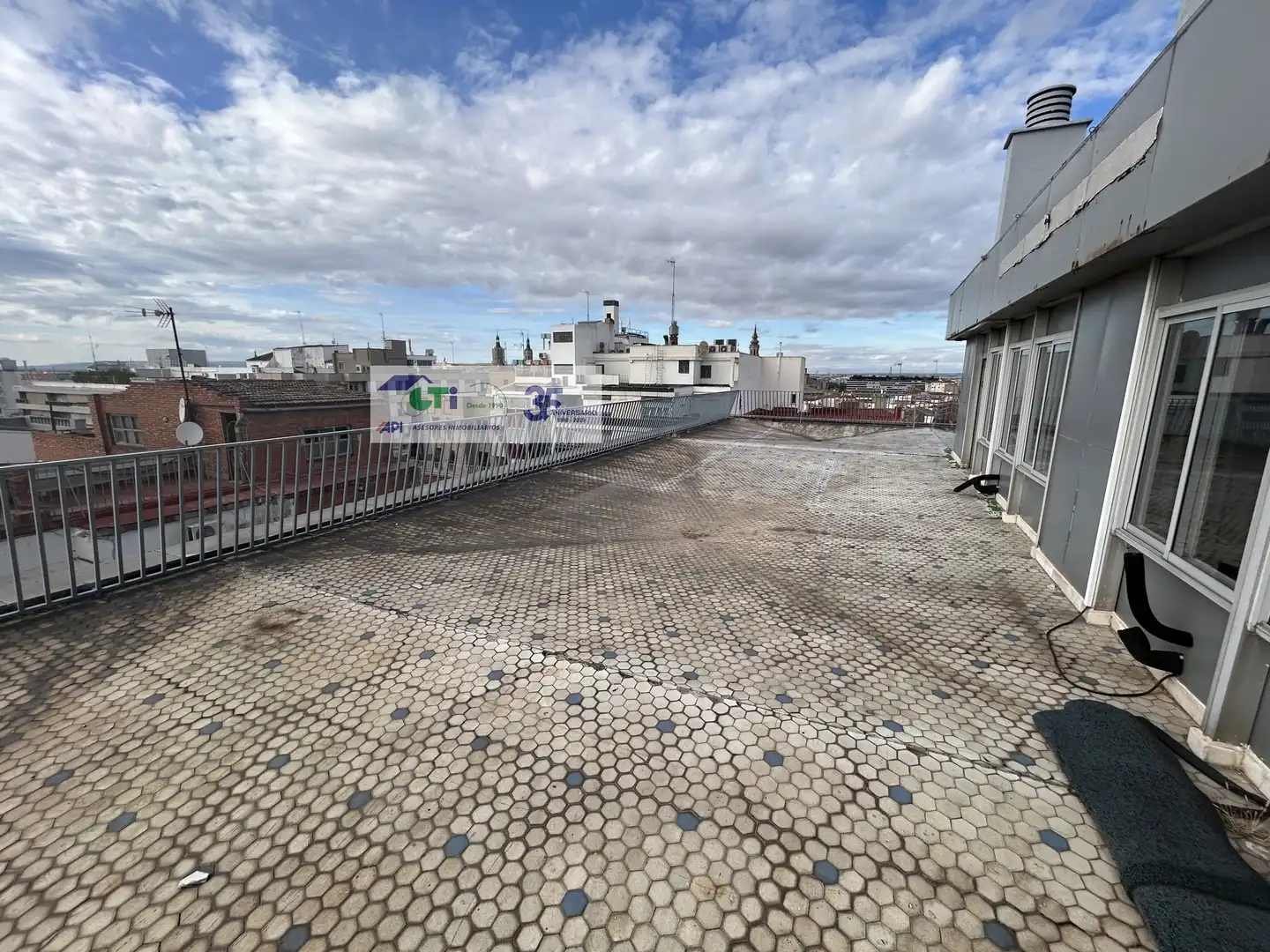 Office space to rent in COSO, imagen 3