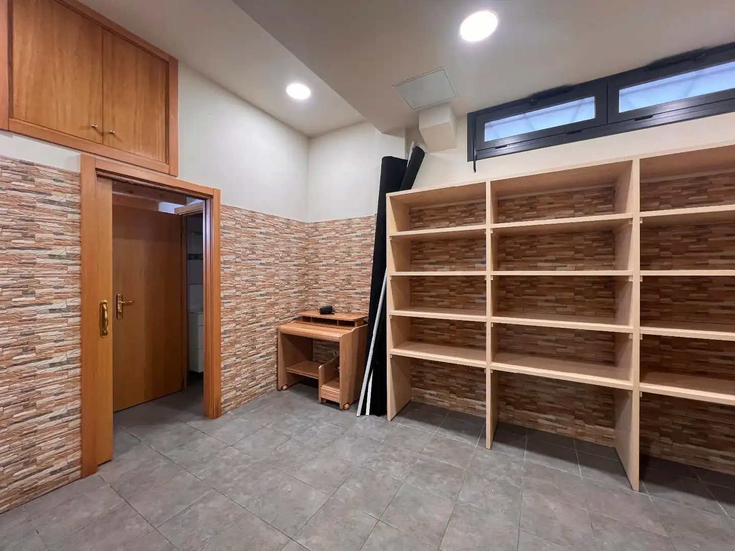 Local en venta en Lasarte-Oria con Amueblado