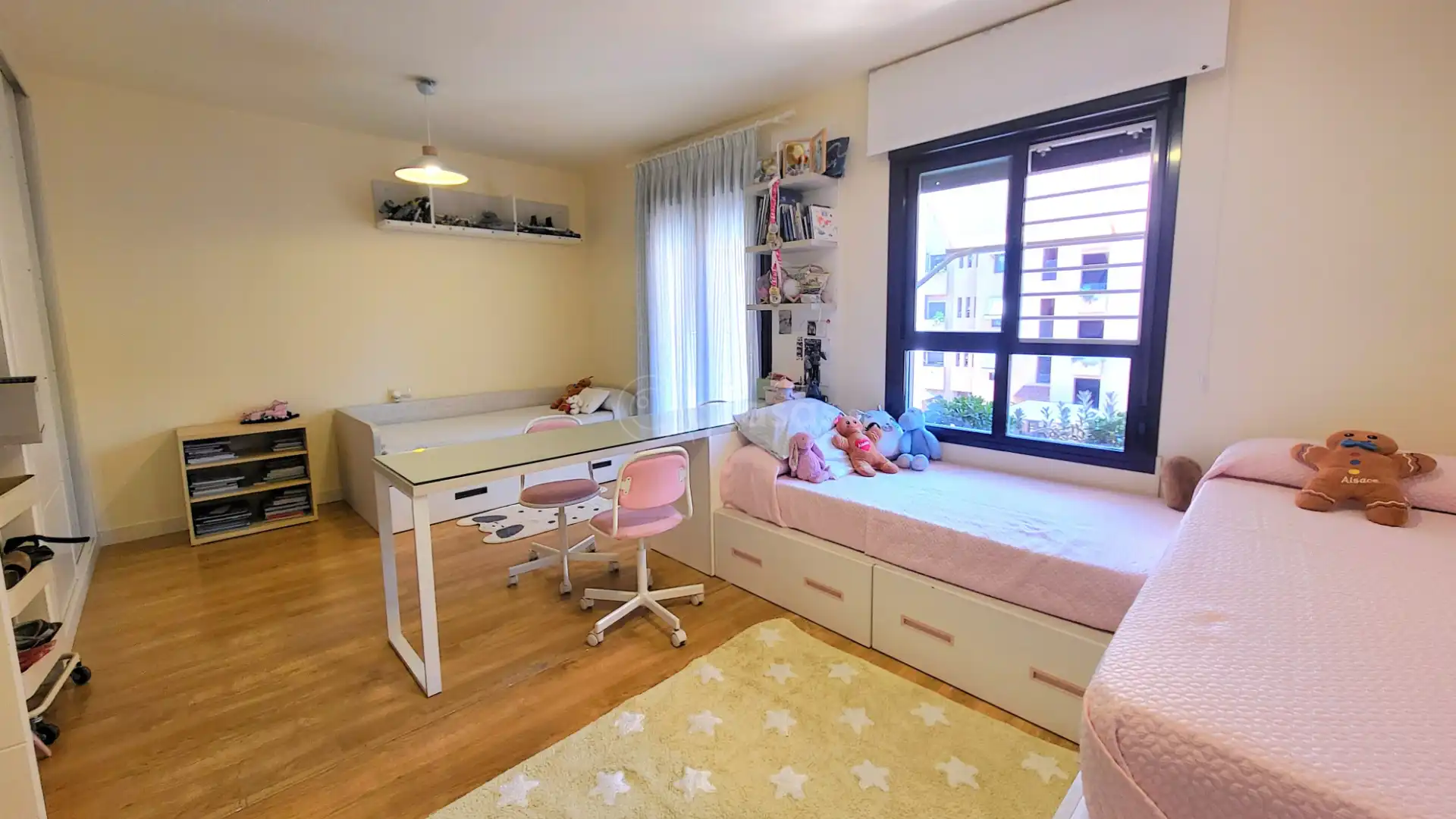 Bedroom of Flat for sale in Benalmádena  with Air Conditioner, Terrace and Furnished